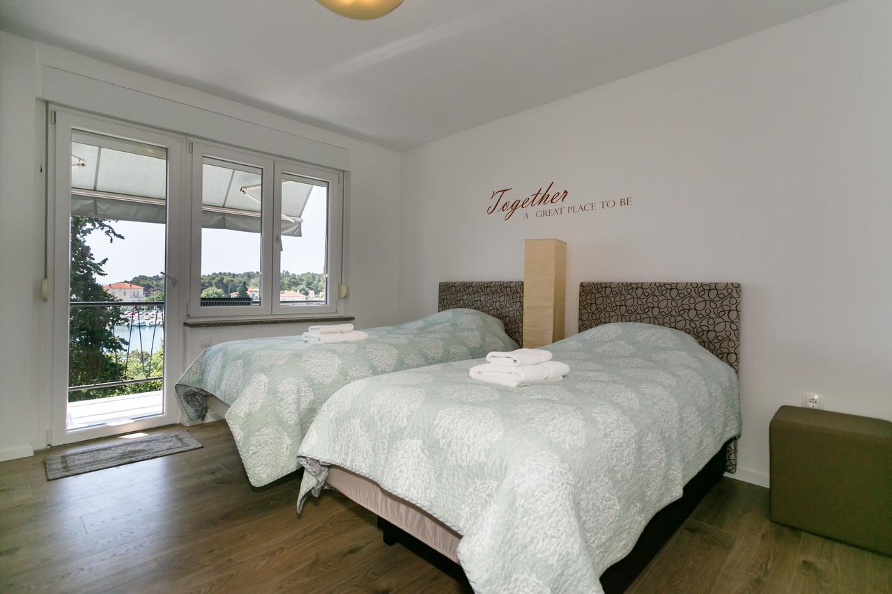 M&M Apartment Krk Town Bagian luar foto