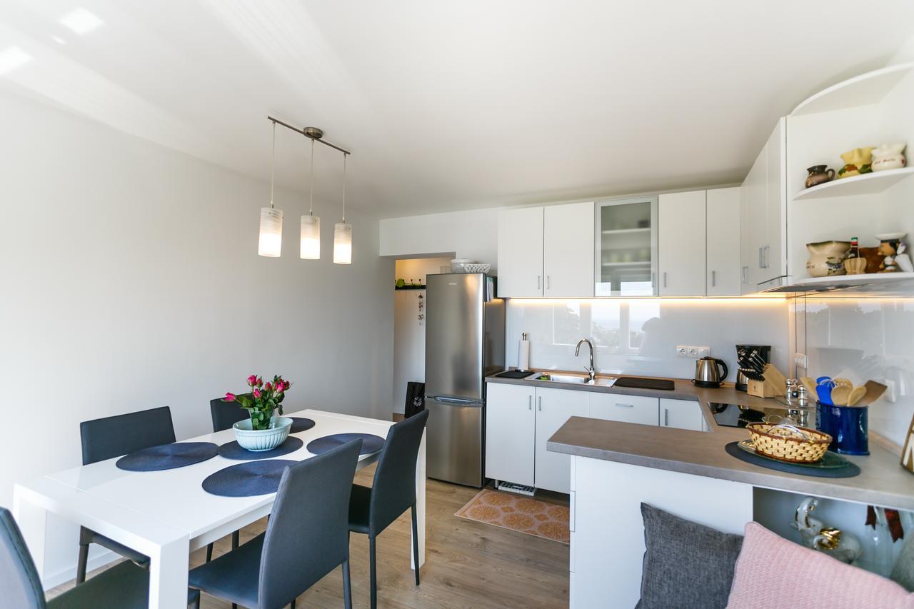 M&M Apartment Krk Town Bagian luar foto